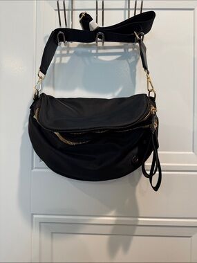 Everyday Black Crossbody Bag with Gold Hardware and Wide Strap NWOT